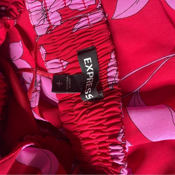 EXPRESS Floral Tiered Maxi Dress - Picture 5 of 5